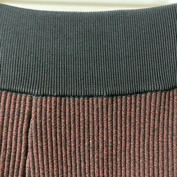 A.L.C. Zipper Front A-Line/Flare Skirt, Metallic Burgundy Thread with Black Trim - Picture 6 of 8